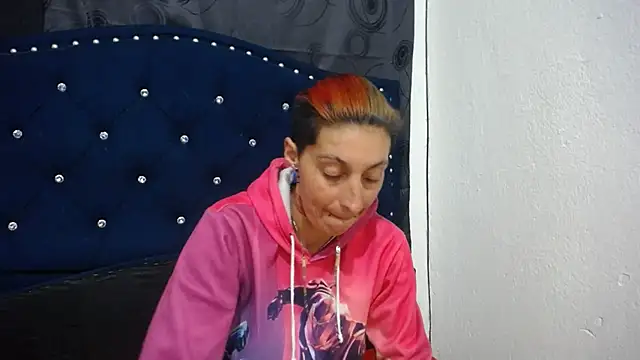 Snapshot of anyu1306 chatting on December 7, 2024, 7:16 am anyu1306 online show from December 7, 2024, 7:16 am