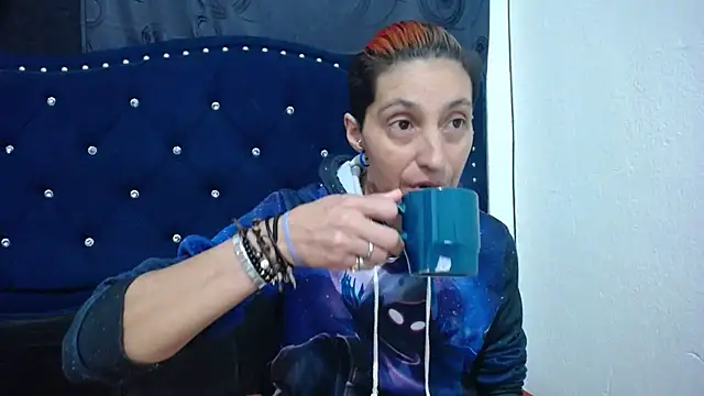 Snapshot of anyu1306 chatting on December 14, 2024, 3:18 am anyu1306 online show from December 14, 2024, 3:18 am