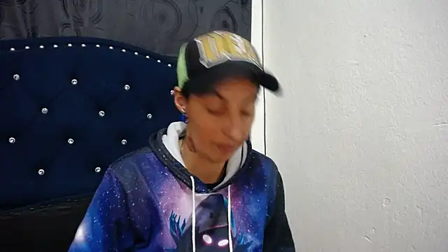 Snapshot of anyu1306 chatting on January 4, 2025, 4:55 am anyu1306 online show from January 4, 2025, 4:55 am