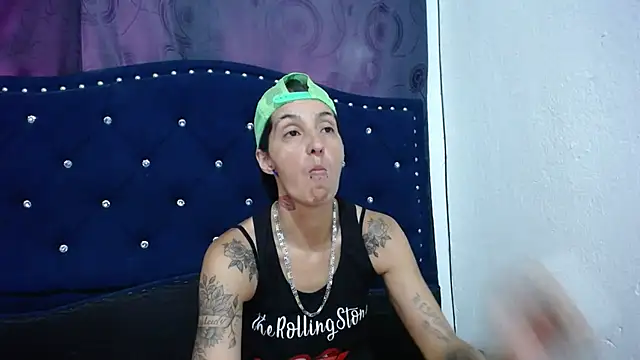 Snapshot of anyu1306 chatting on March 13, 2025, 7:06 pm anyu1306 online show from March 13, 2025, 7:06 pm