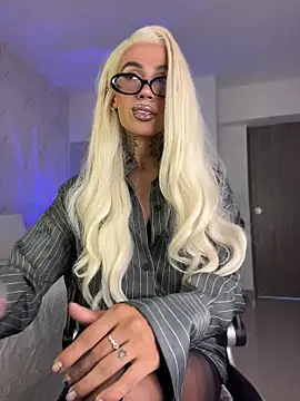 Miss sagitario online show from May 21, 2026, 12:01 pm