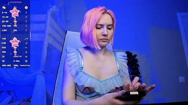 ReiYosimoto online show from October 9, 2025, 12:03 pm