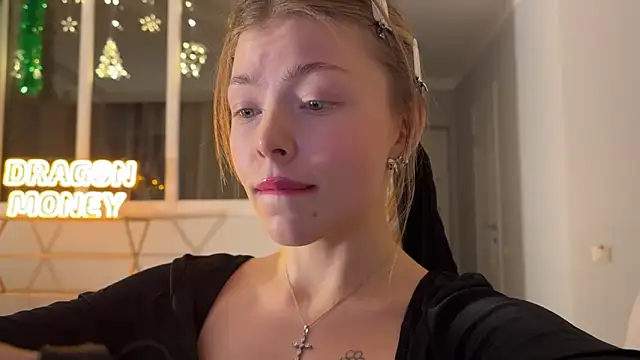 Aliceimhorny online show from December 9, 2024, 4:58 pm