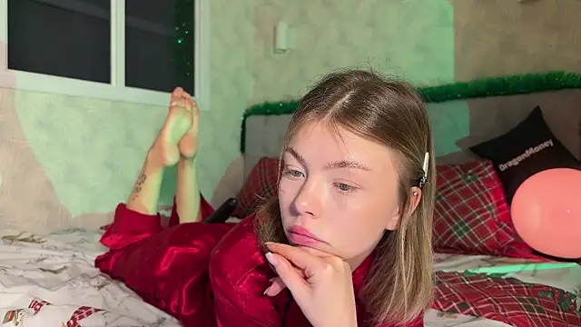 Aliceimhorny online show from December 26, 2024, 3:20 pm