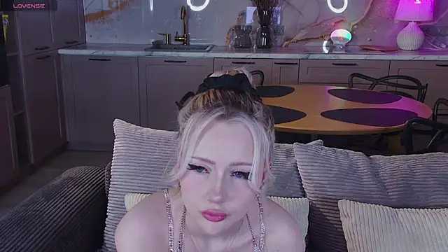 Lexitey online show from January 14, 2026, 11:20 pm