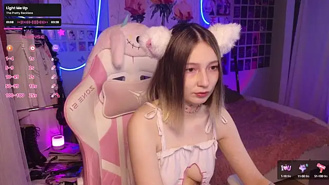 Evie Ro online show from October 13, 2025, 9:59 pm