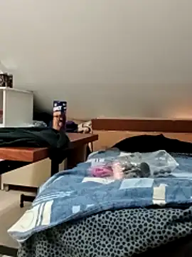 JOHANNA9MOI02 online show from November 22, 2025, 11:15 pm