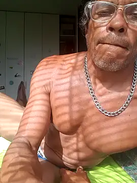 Snapshot of kvr27 chatting on March 1, 2025, 9:04 pm kvr27 online show from March 1, 2025, 9:04 pm