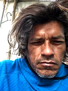 Snapshot of kvr27 chatting on October 3, 2025, 12:35 pm kvr27 online show from October 3, 2025, 12:35 pm