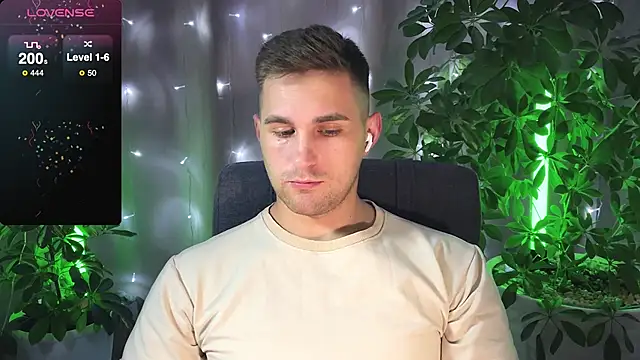 Sweeet  boy online show from February 10, 2025, 8:21 pm