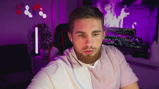 Sweeet  boy online show from December 19, 2025, 2:35 pm