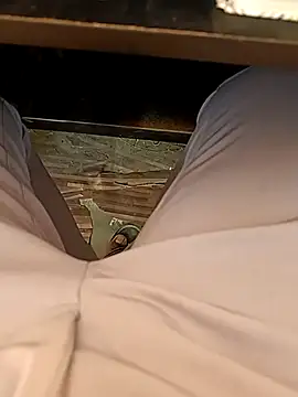 u wan me online show from April 3, 2026, 6:44 am