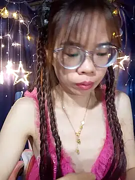   Mai-love19   online show from February 6, 2026, 12:59 am