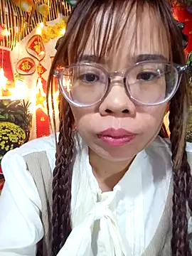   Mai-love19   online show from February 18, 2026, 11:50 am