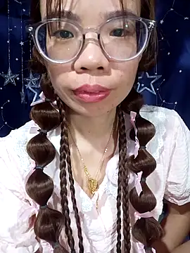   Mai-love19   online show from April 3, 2026, 11:47 pm