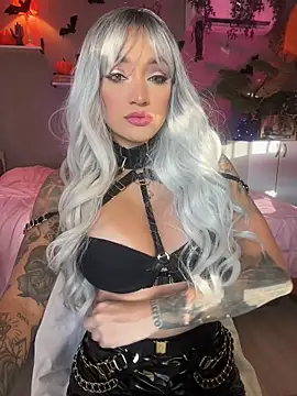 Snapshot of DaniDusan_ chatting on October 27, 2025, 10:03 pm DaniDusan online show from October 27, 2025, 10:03 pm