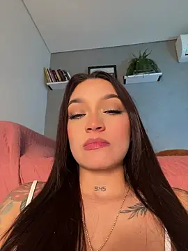 DaniDusan  online show from April 19, 2026, 7:16 pm