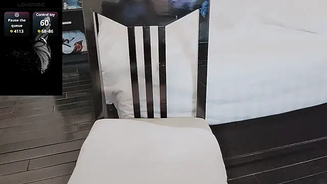 Sophie Secret online show from February 16, 2025, 10:54 pm