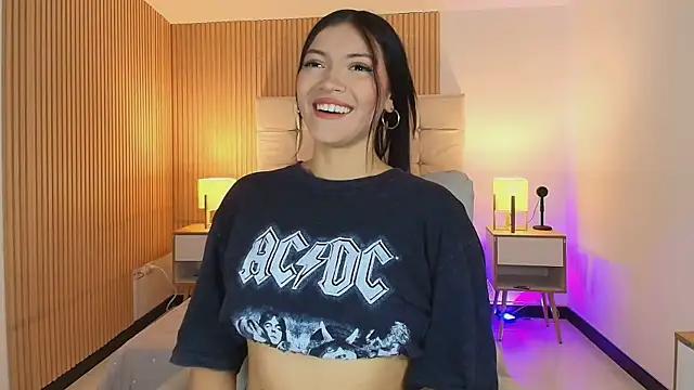 Baby Venuss online show from December 1, 2025, 3:33 am