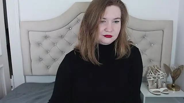 LaraDream online show from January 28, 2025, 10:45 pm