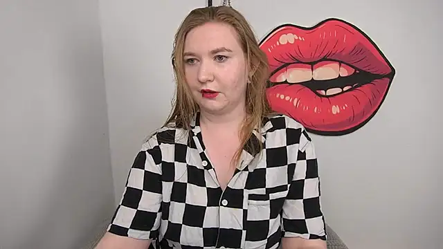 LaraDream online show from November 16, 2025, 4:12 pm