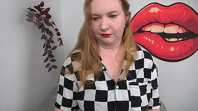 LaraDream online show from February 23, 2026, 2:25 pm