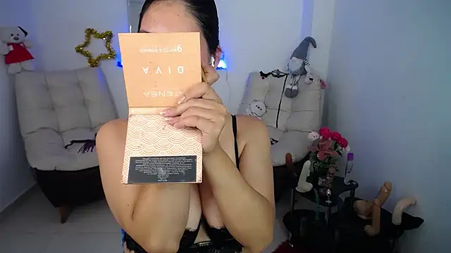 susan smith18 online show from January 11, 2025, 1:43 pm