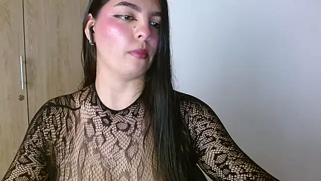 Snapshot of susan_smith18 chatting on July 7, 2026, 7:34 am susan smith18 online show from July 7, 2026, 7:34 am