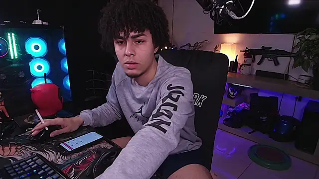 bigryann23 online show from December 28, 2024, 7:11 am