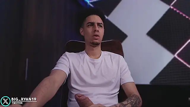 bigryann23 online show from February 17, 2026, 2:46 pm